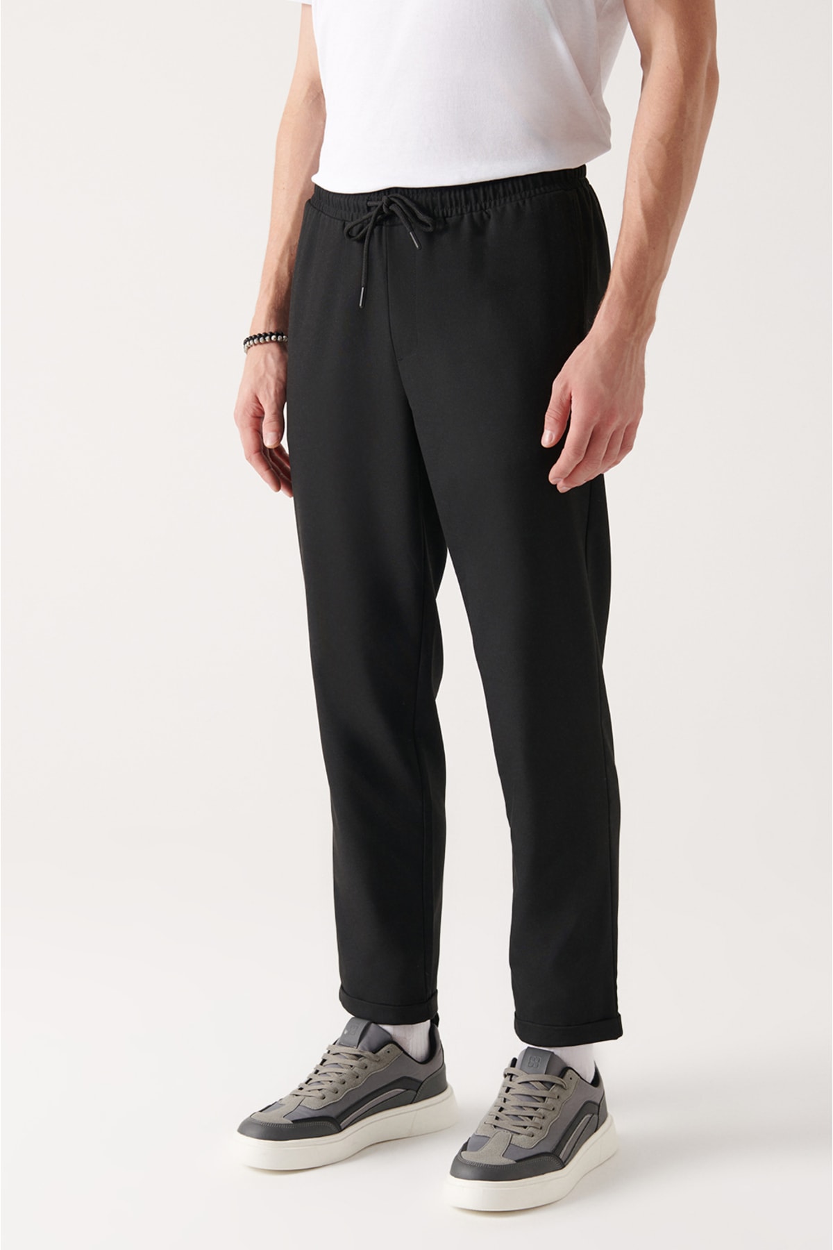 Siyah Basic Relaxed Fit Jogger Pantolon E003000