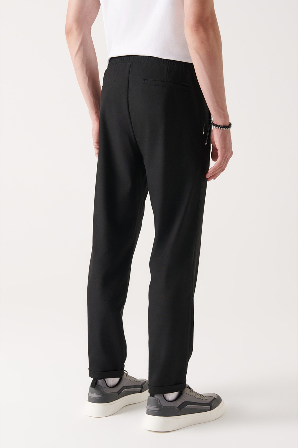 Siyah Basic Relaxed Fit Jogger Pantolon E003000