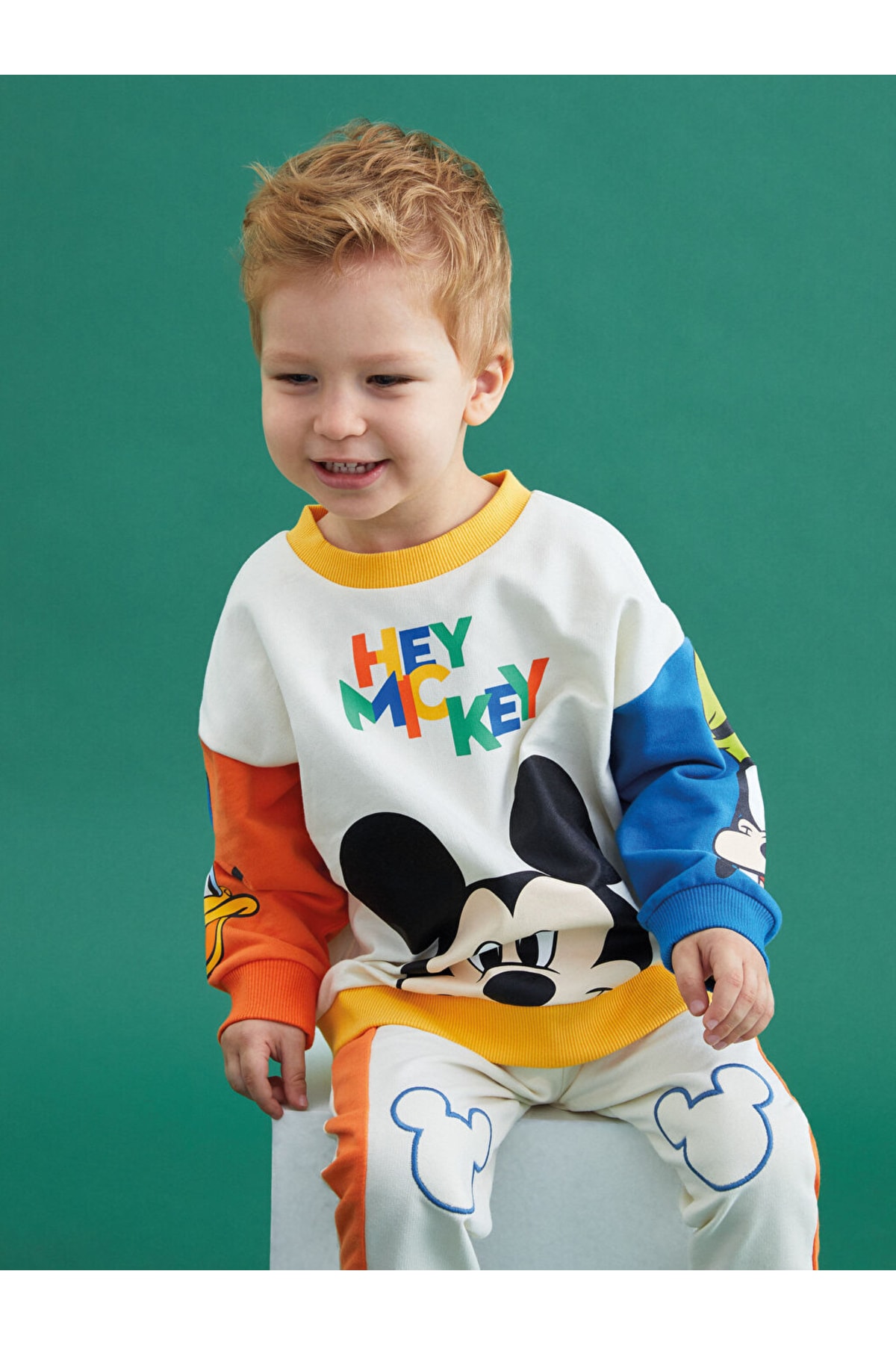Mickey Mouse Unisex Çocuk Giyim Takım(1BEDEN BÜYÜK ALMANIZ ÖNERİLİR)