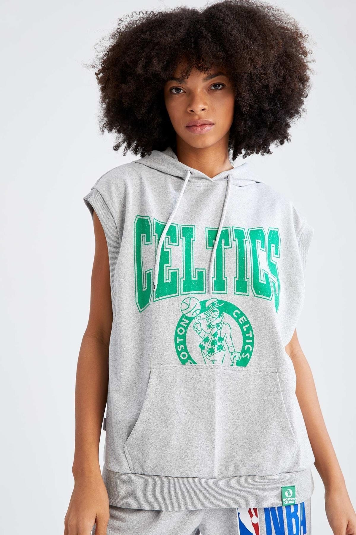 Fit Nba Boston Celtics Oversize Fit Kapüşonlukolsuz Sweatshirt